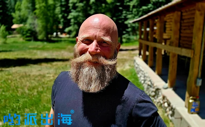 大胡子白人男性品牌代言人视频制作 | 海外红人推广服务 | Instagram TikTok全平台